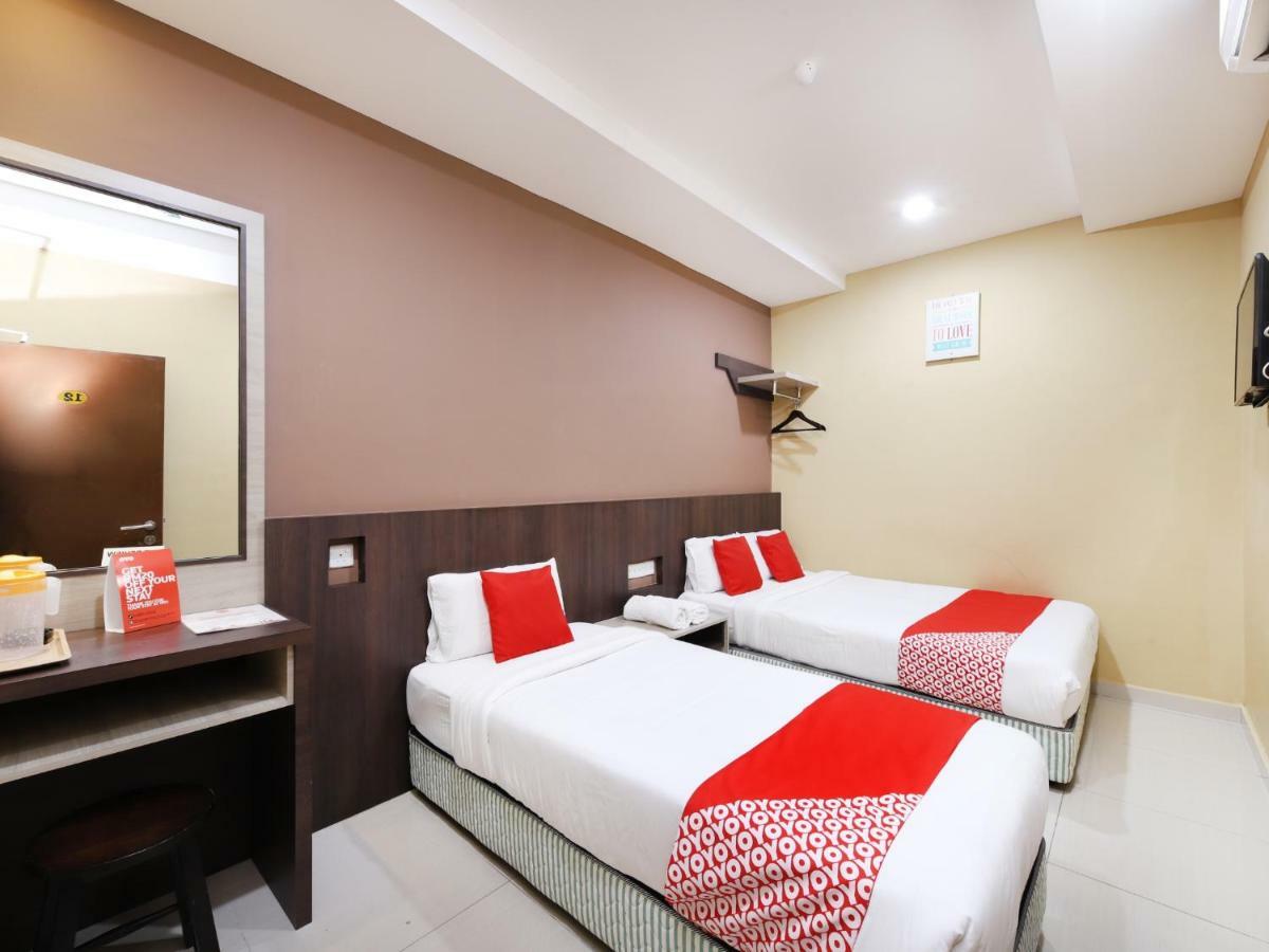 Oyo 721 Silibin Times Inn Hotel Ipoh Buitenkant foto